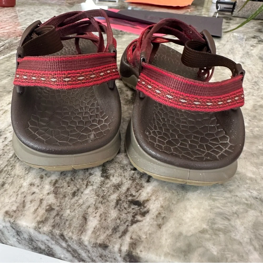 Chaco Women's 8 Red ZX2 Classic Sandal Toe Loop Water Sport Shoe Multi Strap - Picture 3 of 5